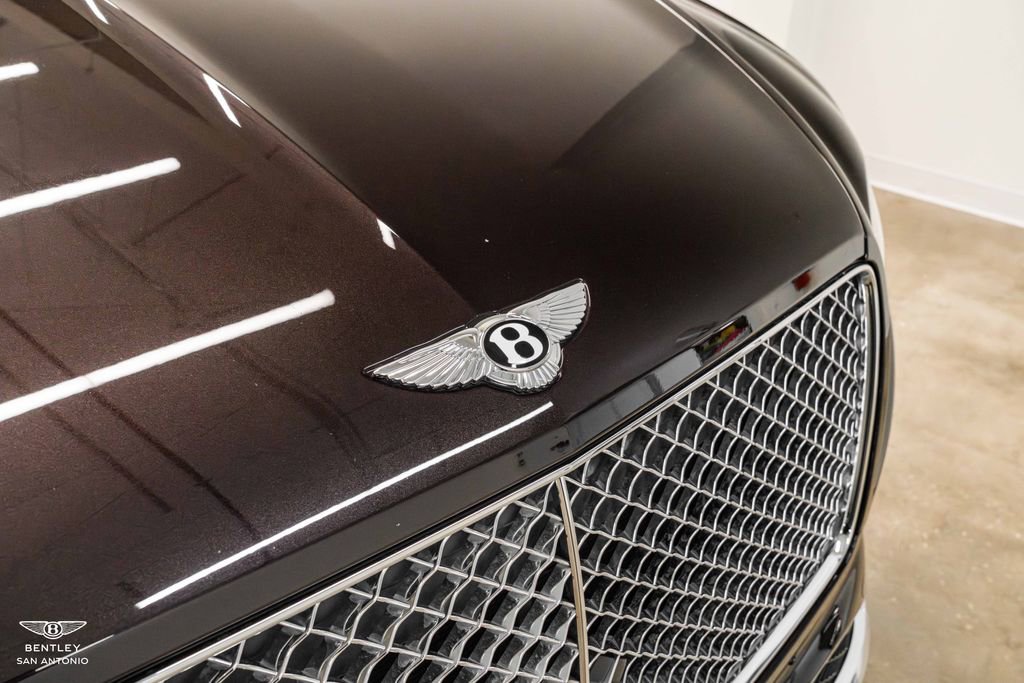 Used 2021 Bentley Bentayga AWD/4WD image 13