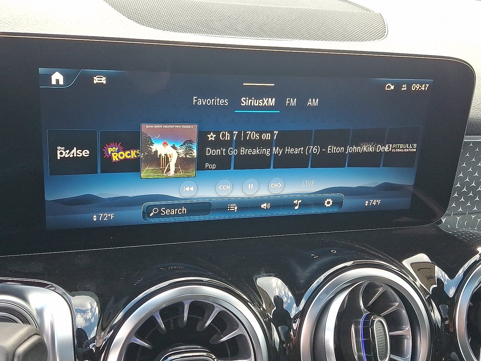 New 2026 Mercedes-Benz GLB 250 4MATIC image 15