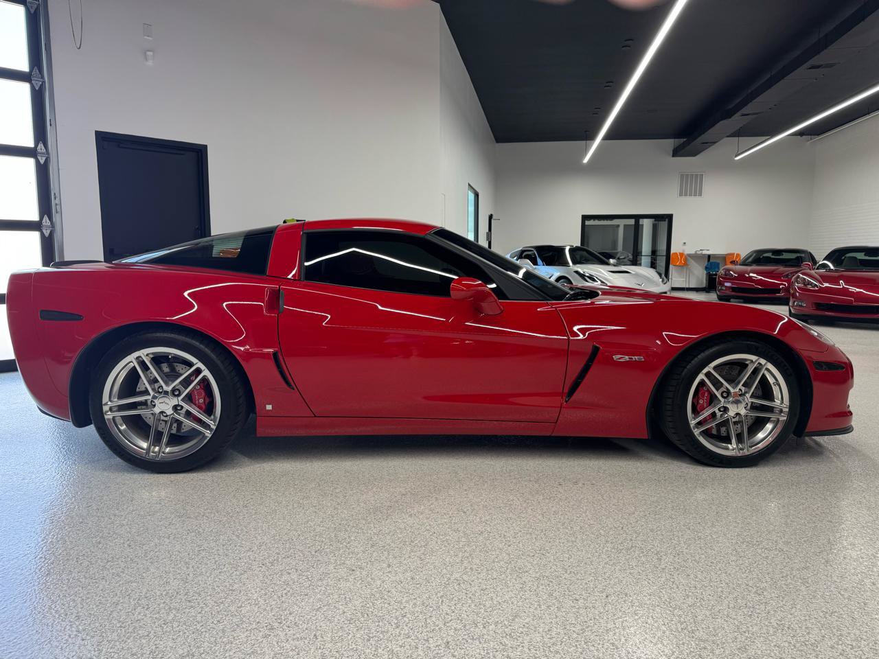 Used 2007 Chevrolet Corvette Z06 w/ Preferred Equipment Group RWD image 12