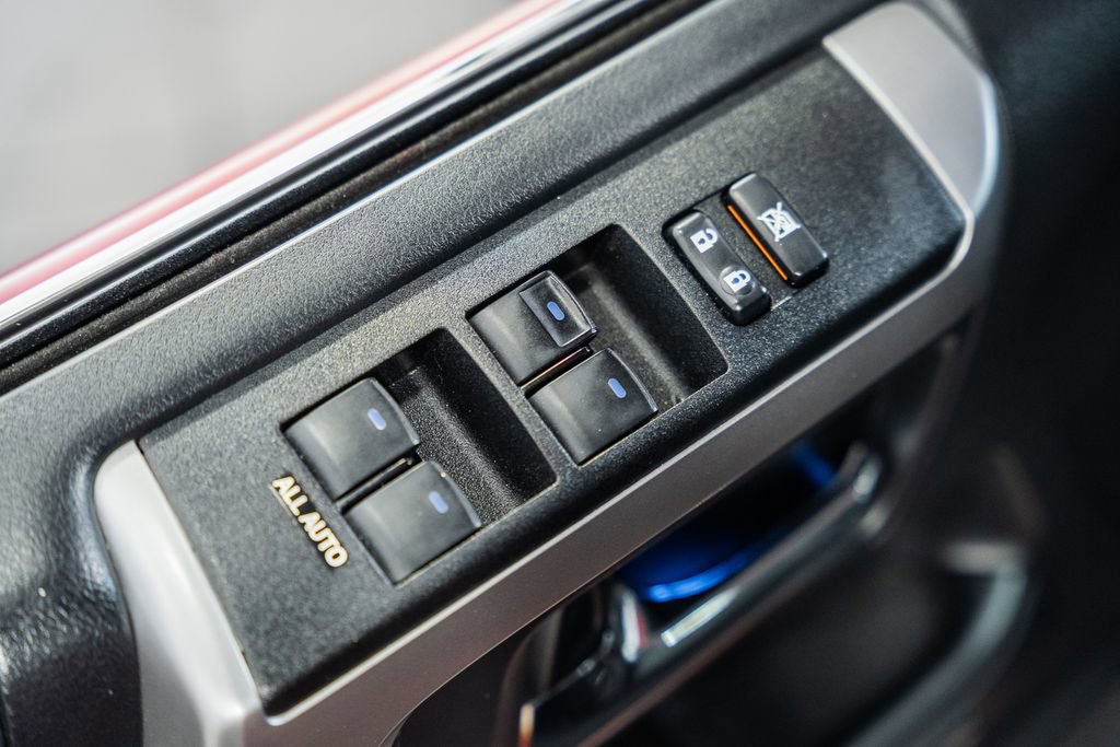 Used 2023 Toyota 4Runner Limited image 41