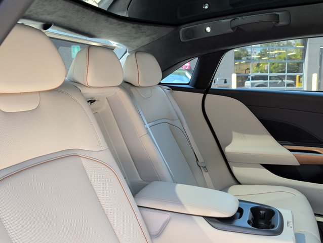 Used 2023 Lucid Air Touring AWD/4WD image 23