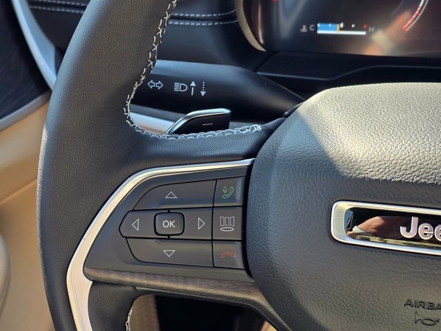 New 2025 Jeep Grand Cherokee L Limited w/ Luxury Tech Group II image 28