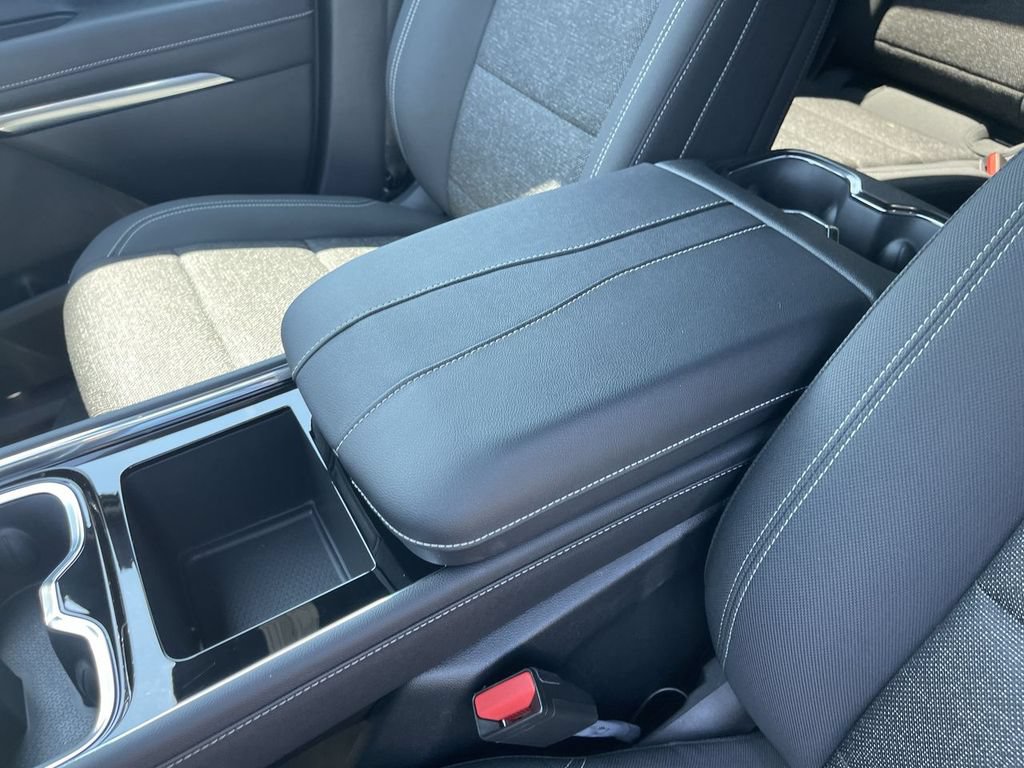 New 2026 Chevrolet Traverse LT w/ Midnight/Sport Edition FWD image 20