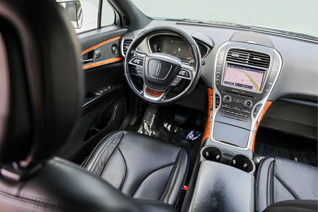 Used 2020 Lincoln Nautilus Reserve FWD image 27