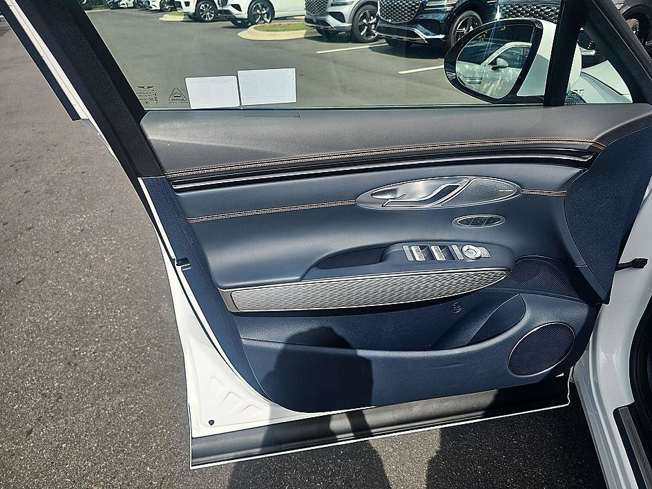 Used 2026 Genesis GV70 2.5T Sport Prestige AWD/4WD image 11