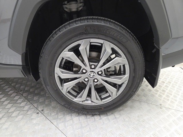 Certified 2025 Toyota RAV4 XLE Premium image 20