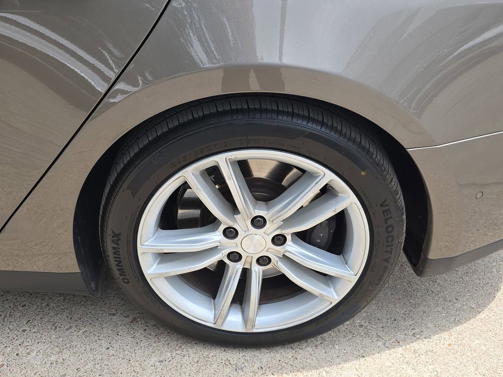 Used 2016 Tesla Model S 90D image 33