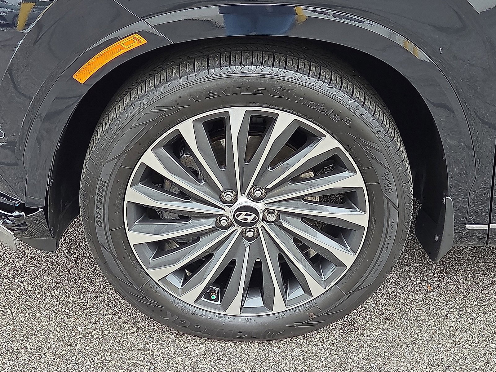 Used 2024 Hyundai Palisade Calligraphy image 7