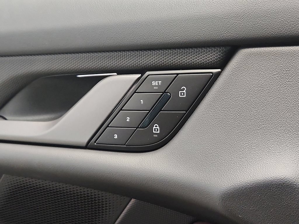 New 2026 Porsche Taycan AWD/4WD image 21