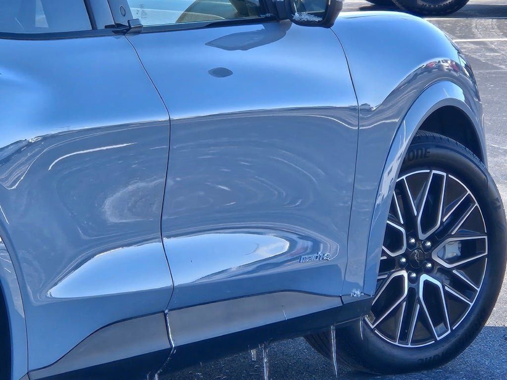 Certified 2025 Ford Mustang Mach-E Premium image 14