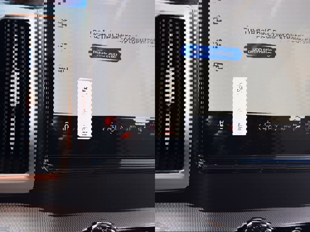 New 2025 Ford Expedition Active image 58