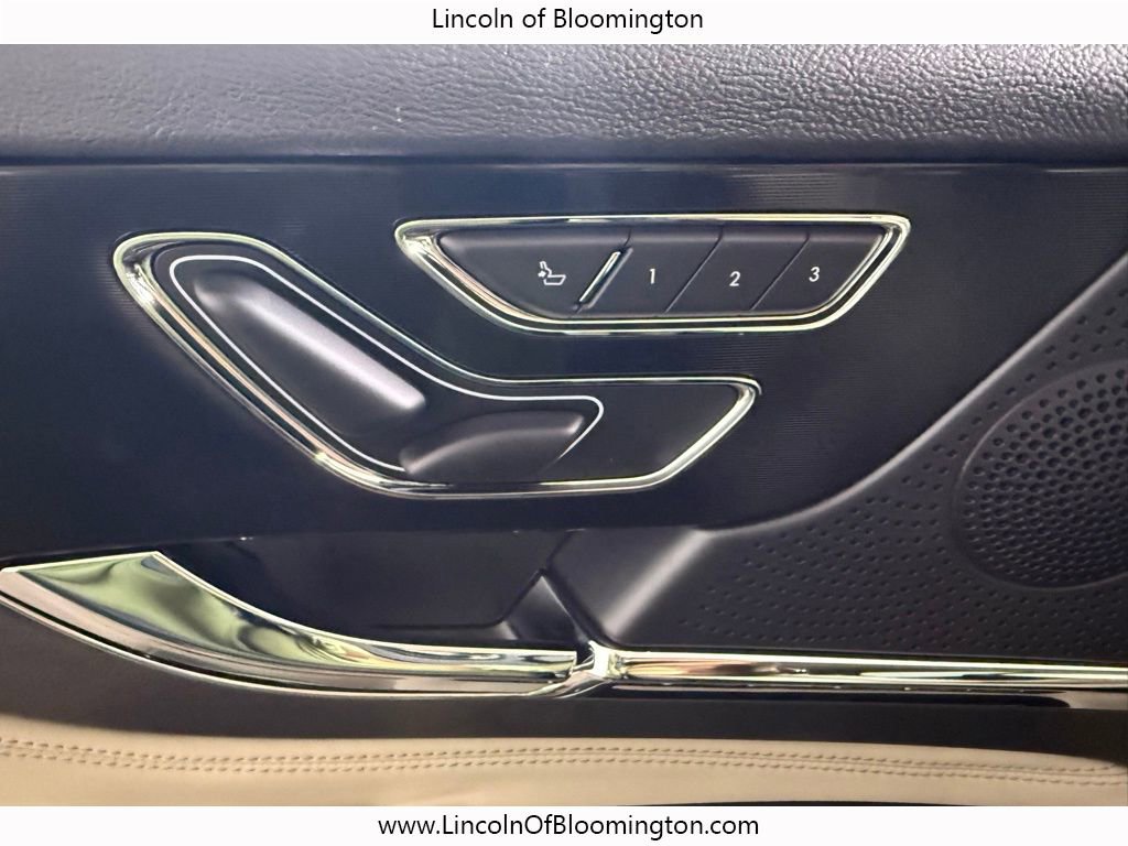 New 2026 Lincoln Corsair Premiere image 40