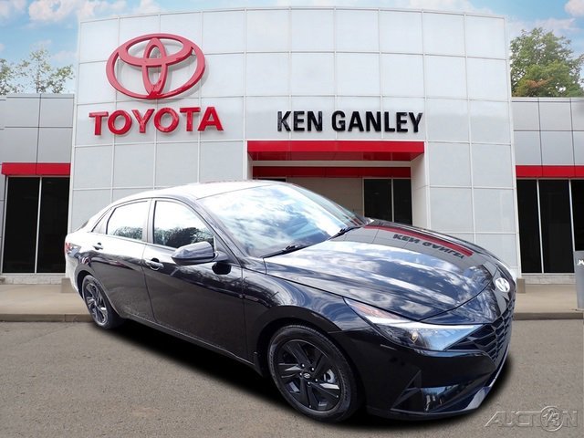 Used 2023 Hyundai Elantra SEL