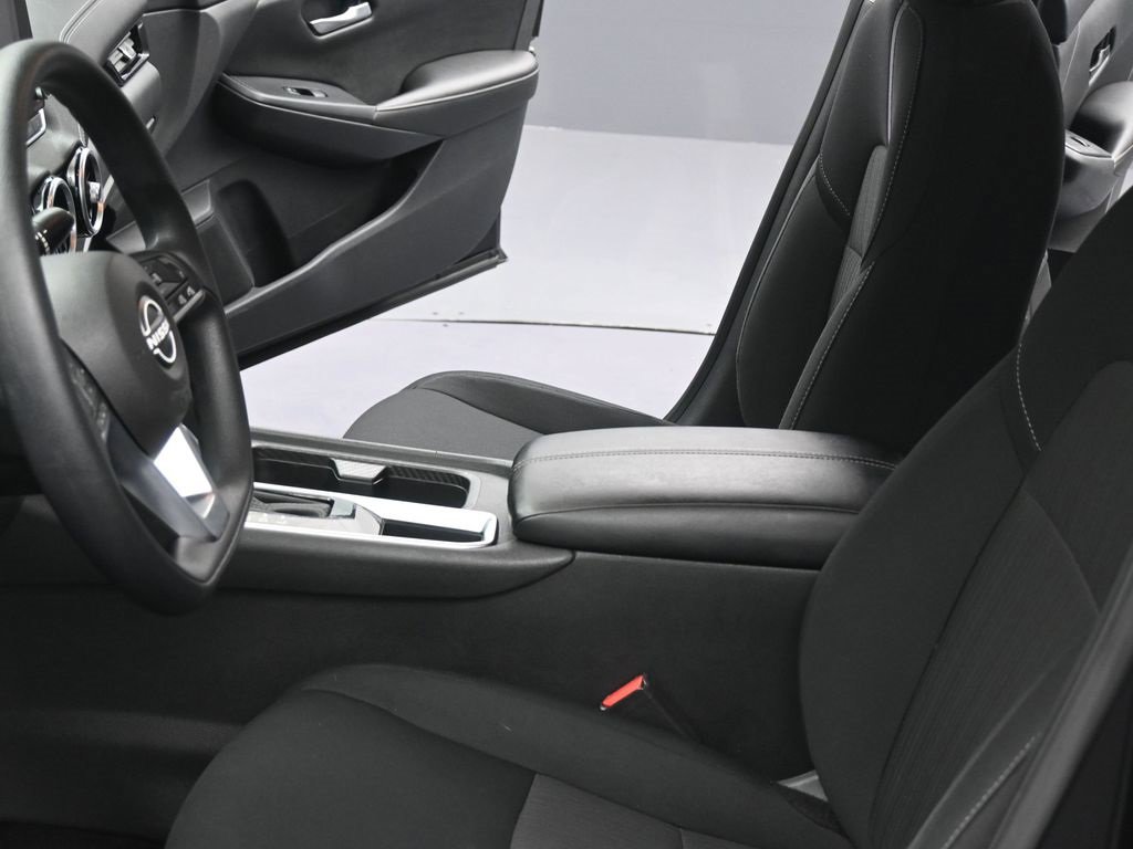 Used 2024 Nissan Sentra SV image 17