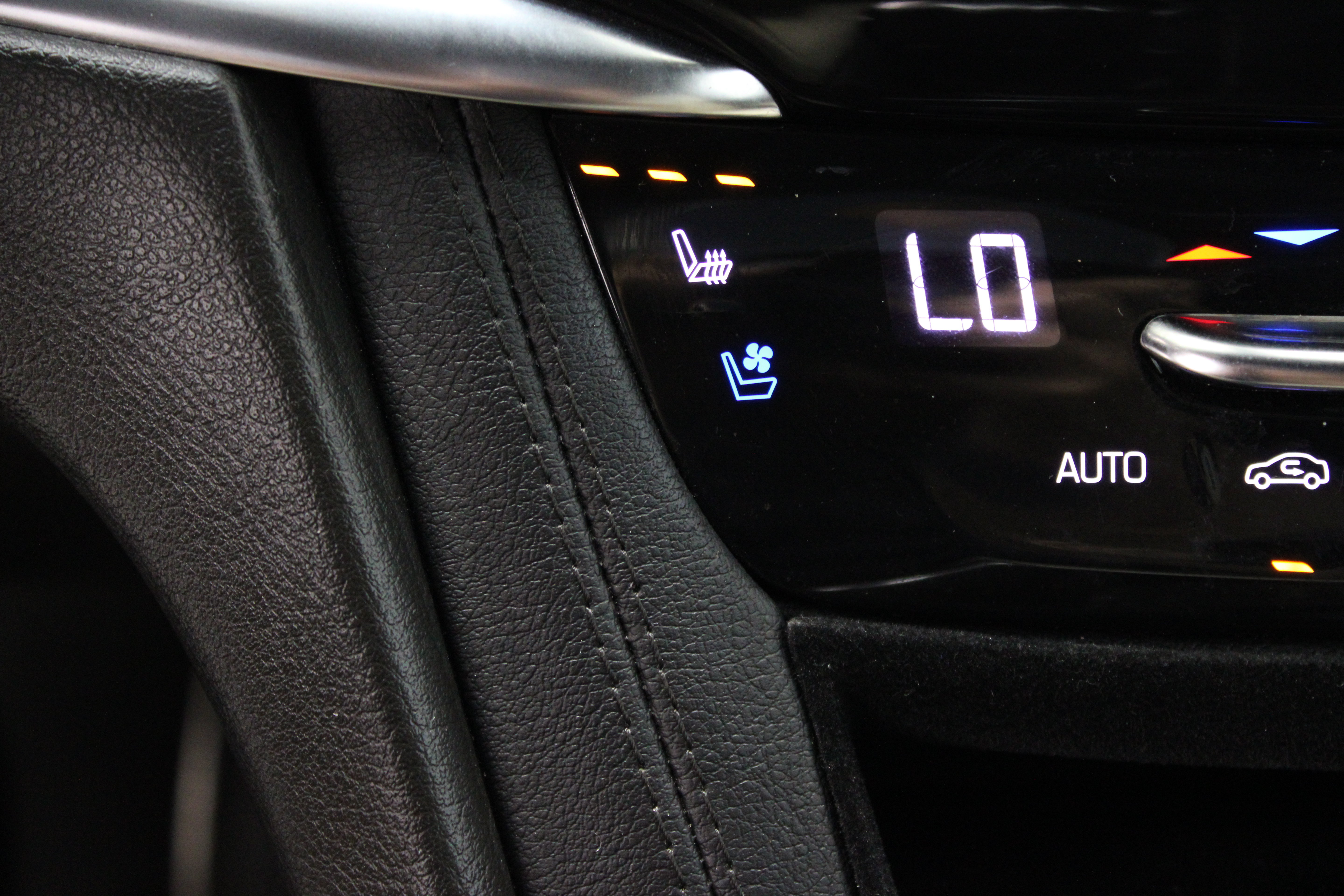 Used 2021 Cadillac XT6 Sport AWD/4WD image 23