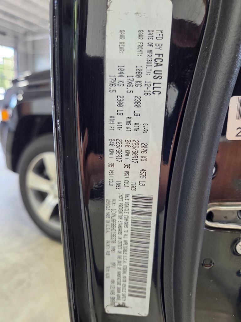 Used 2017 Jeep Patriot High Altitude AWD/4WD image 41