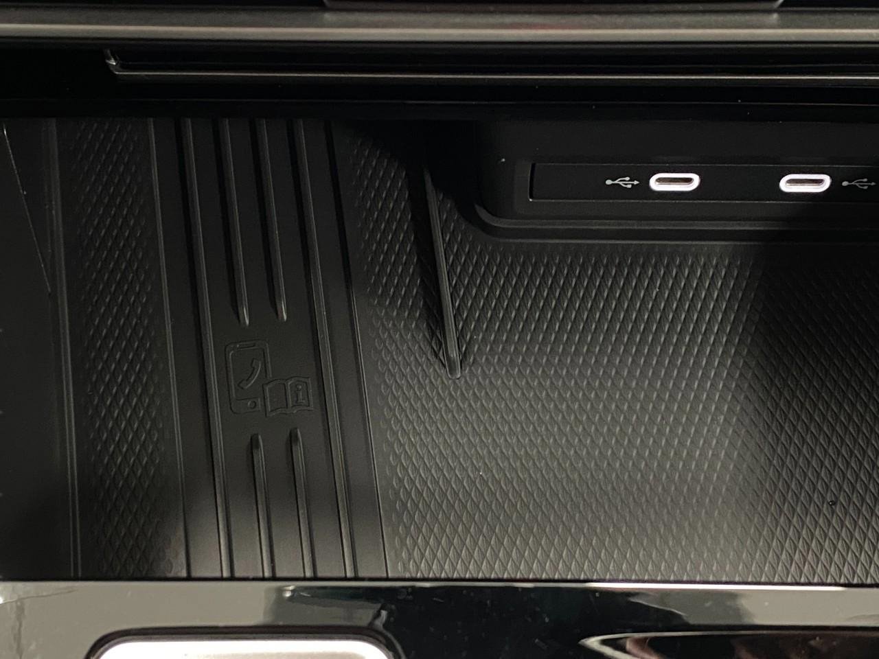 New 2026 Volkswagen Atlas Cross Sport SEL Premium R-Line image 28