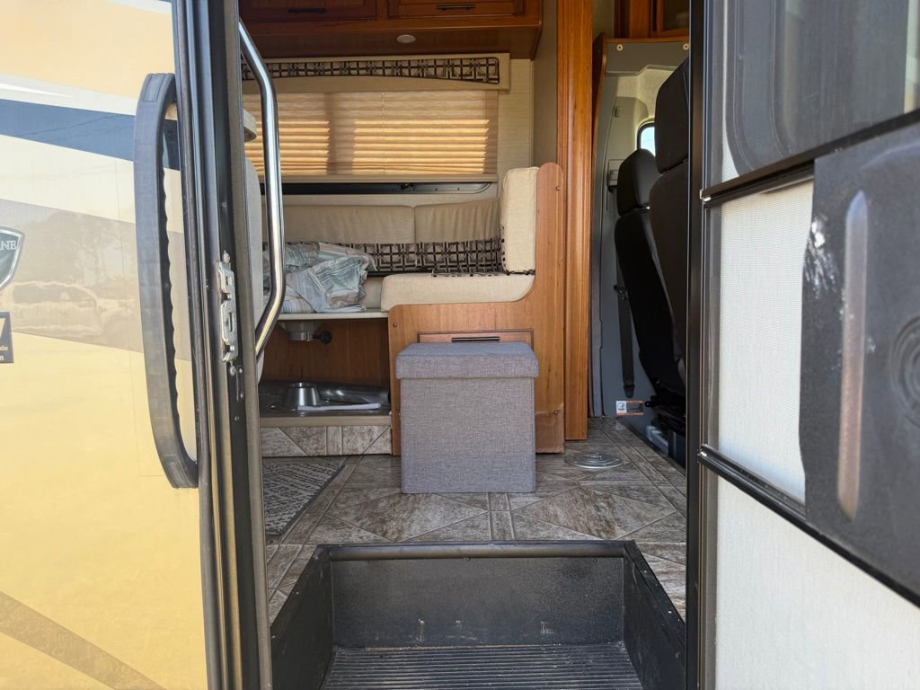 Used 2016 Mercedes-Benz Sprinter 3500 image 46