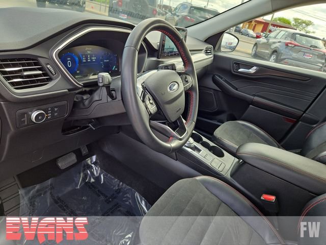 Used 2022 Ford Escape SEL w/ SEL Stealth AWD Package image 18