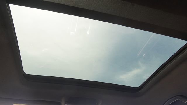 Used 2024 Volkswagen Atlas Cross Sport SEL R-Line image 17