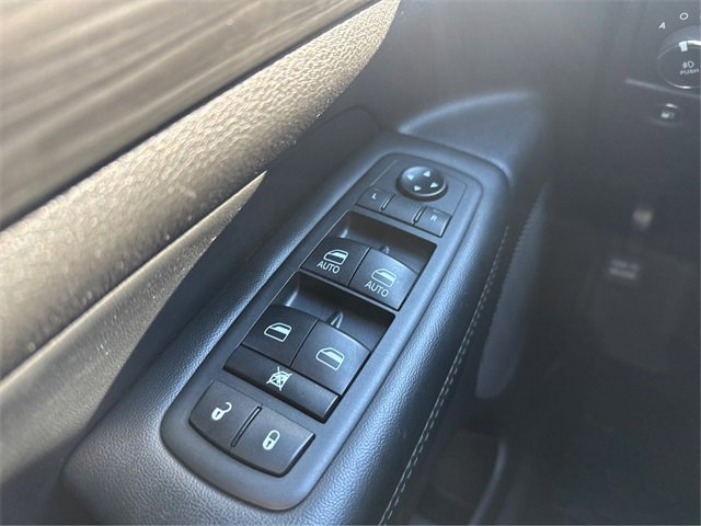 Used 2021 Jeep Grand Cherokee Laredo X image 25