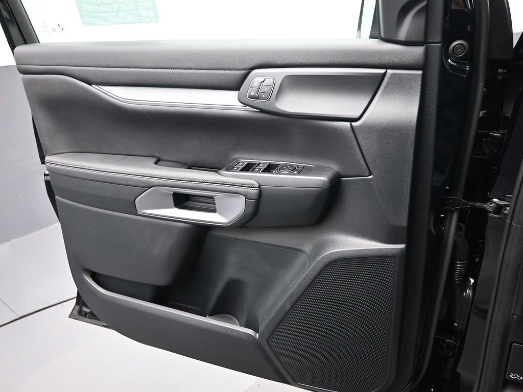 New 2025 Ford Ranger Lariat w/ Chrome Accent Package image 17