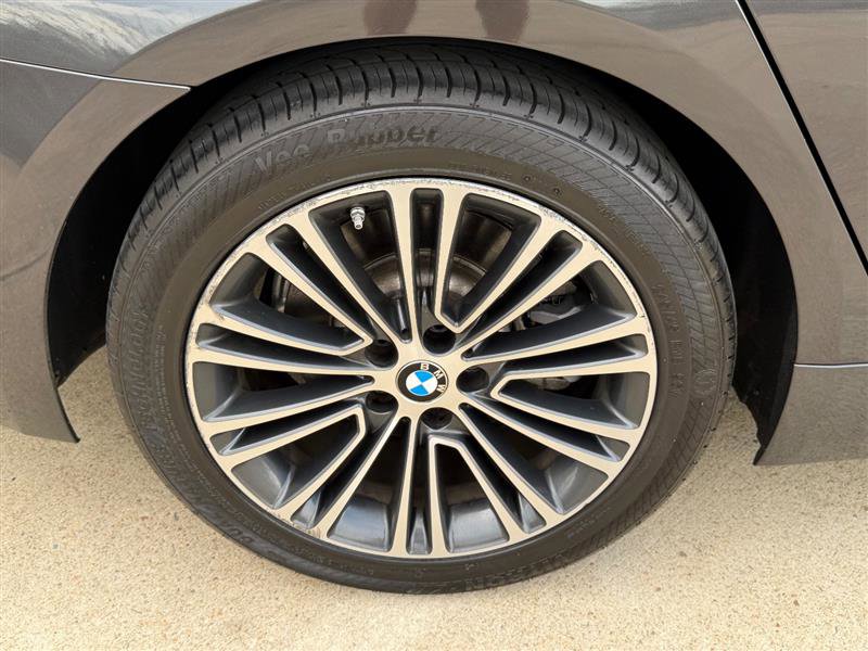 Used 2018 BMW 530i image 20