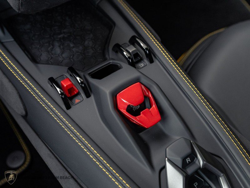 Used 2026 Lamborghini Temerario AWD/4WD image 16