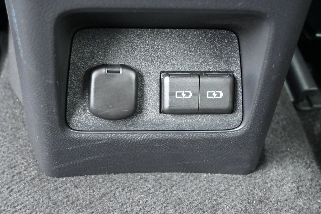 Used 2025 Lexus NX 250 FWD w/ Cold Area Package image 17