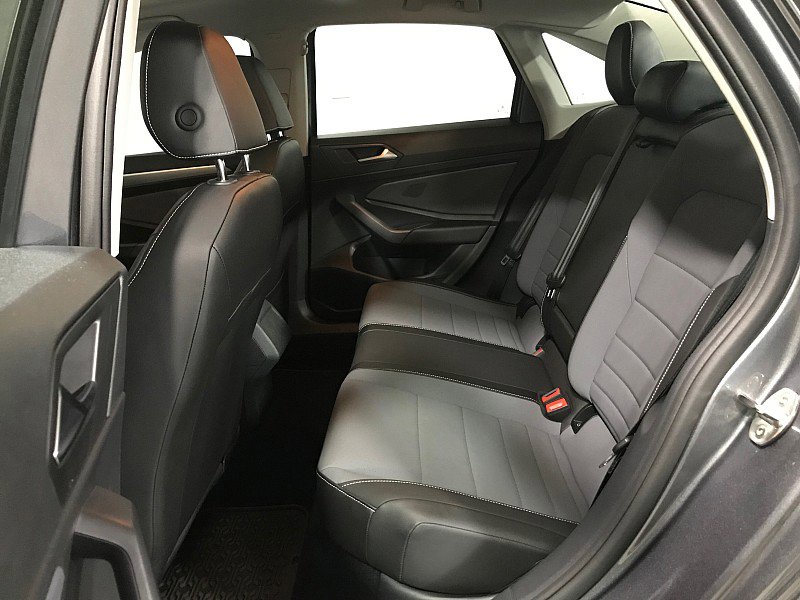 Used 2025 Volkswagen Jetta SE image 20