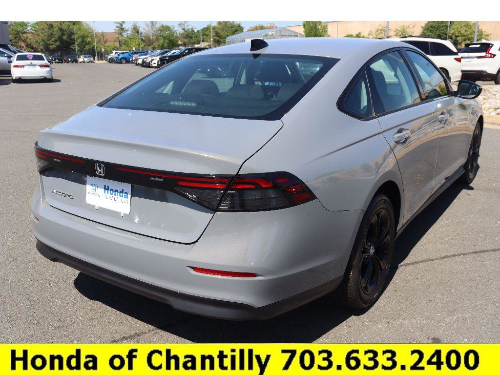 Certified 2025 Honda Accord SE image 7