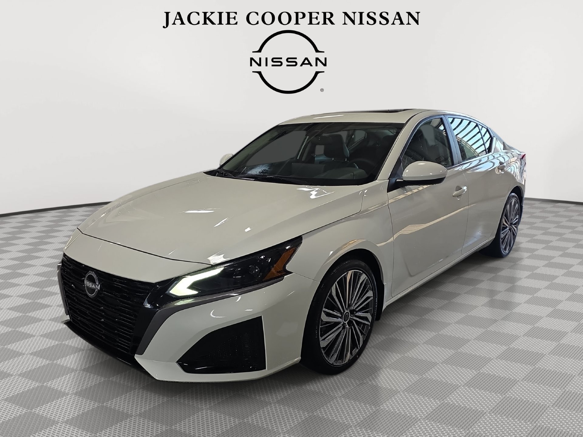 New 2027 Nissan Altima 2.5 SV FWD image 1