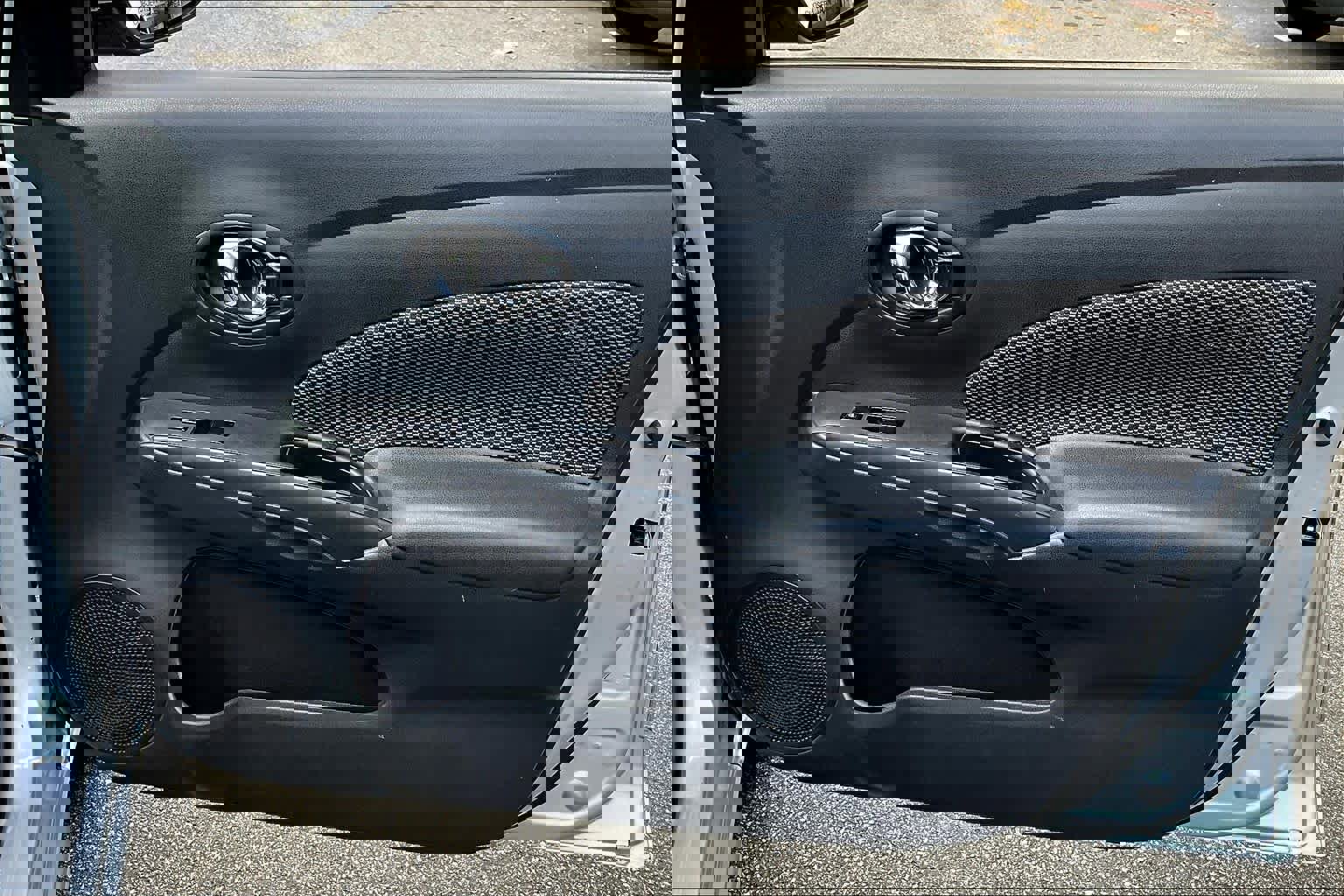 Used 2017 Nissan Versa SV image 21