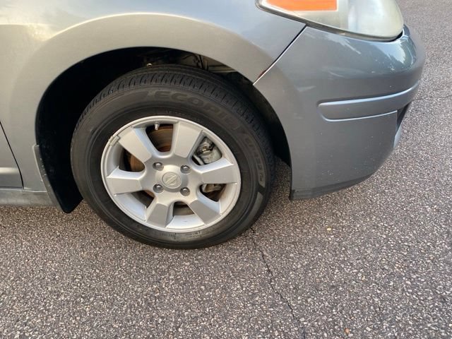 Used 2009 Nissan Versa Hatchback w/ Convenience Pkg FWD image 25