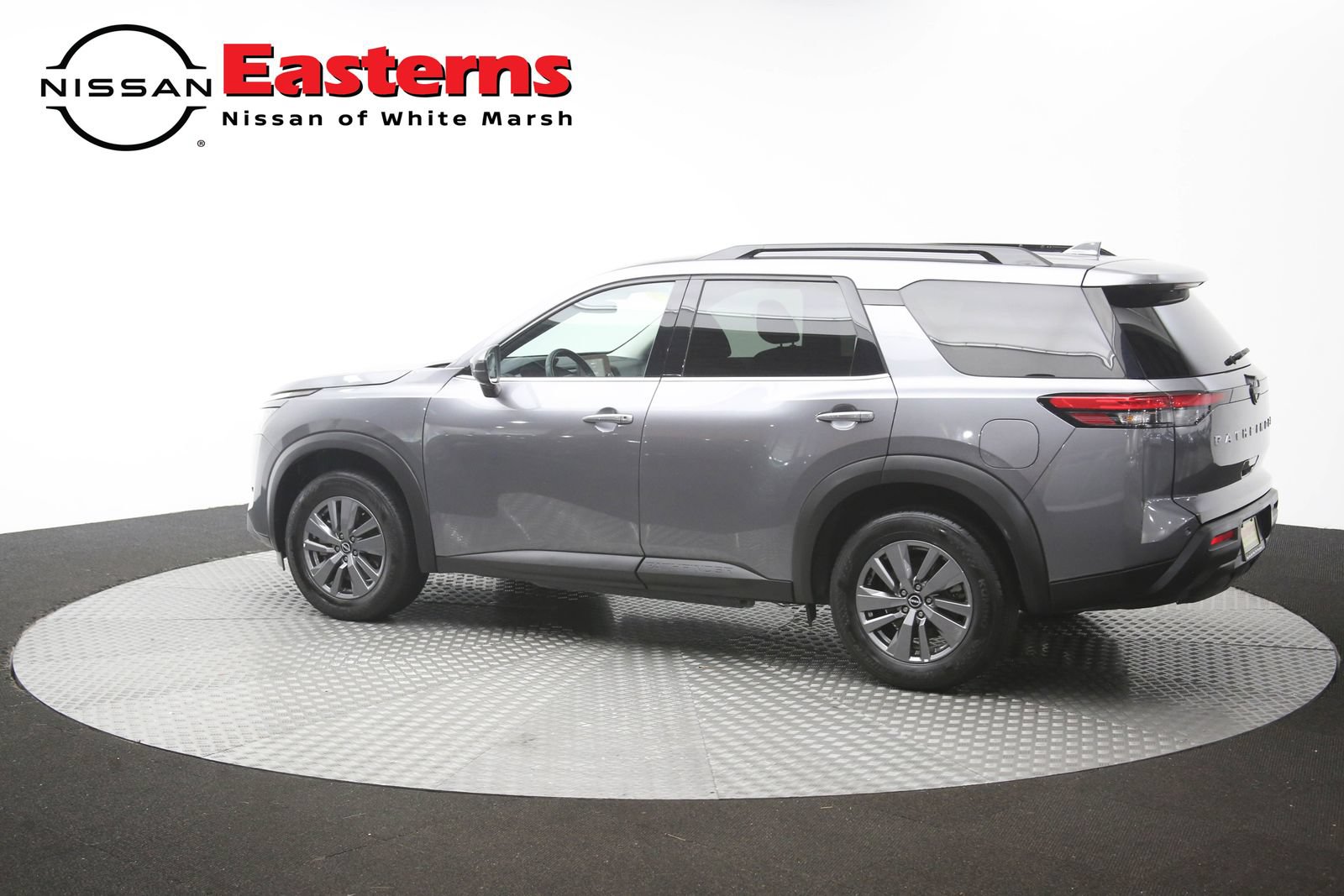 Used 2025 Nissan Pathfinder SV FWD image 63