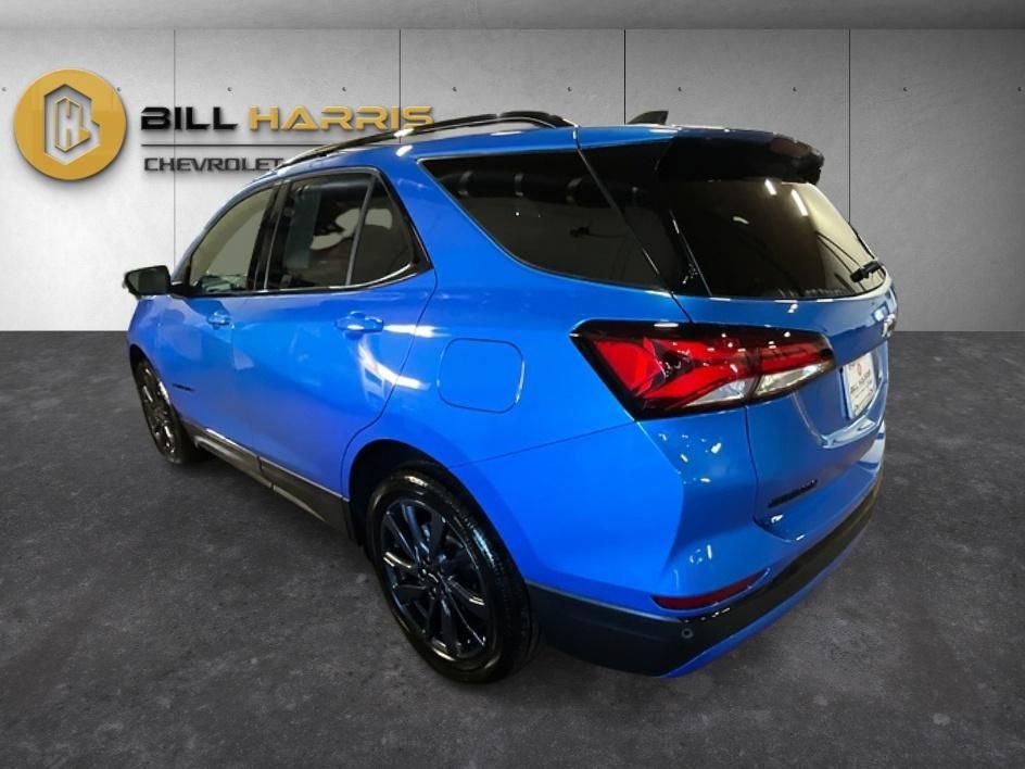 Used 2024 Chevrolet Equinox RS w/ LPO, Floor Liner Package AWD/4WD image 12