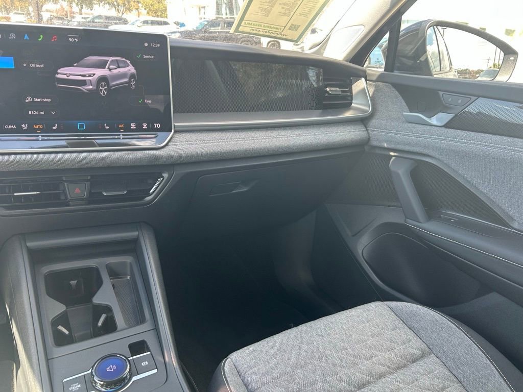 Certified 2025 Volkswagen Tiguan S image 11