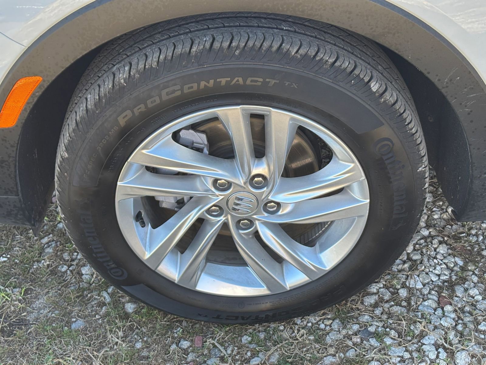 Used 2025 Buick Envista Preferred image 30