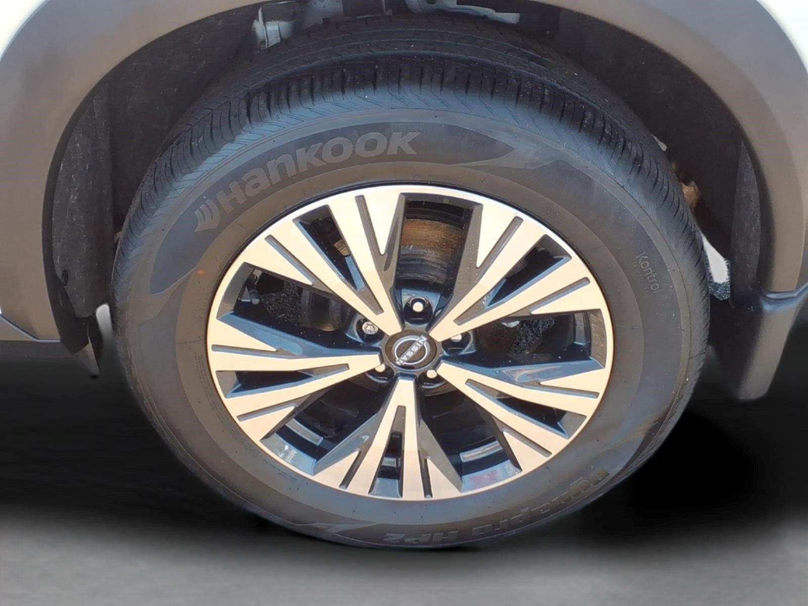 Certified 2023 Nissan Rogue SV AWD/4WD image 10