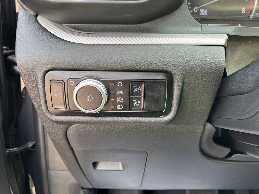 Used 2023 Ford Explorer XLT w/ Equipment Group 202A image 20