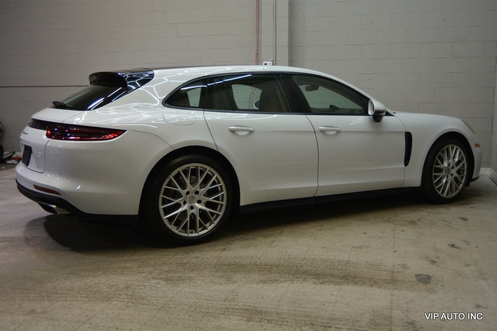 Used 2018 Porsche Panamera 4 AWD/4WD image 31