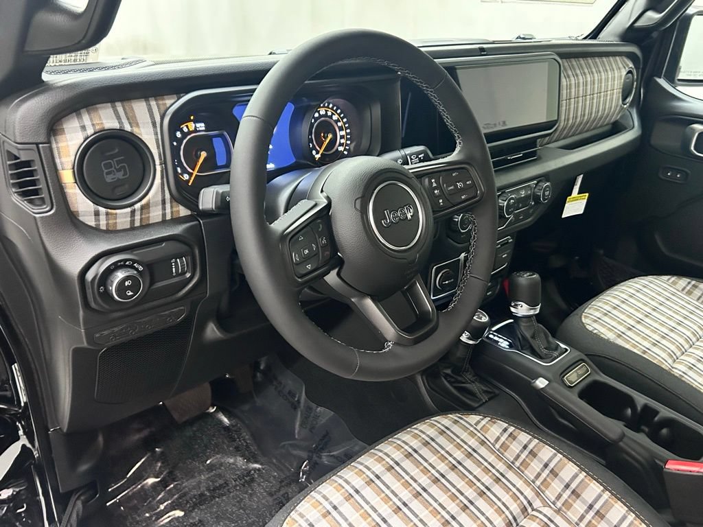 New 2026 Jeep Gladiator Sport AWD/4WD image 11