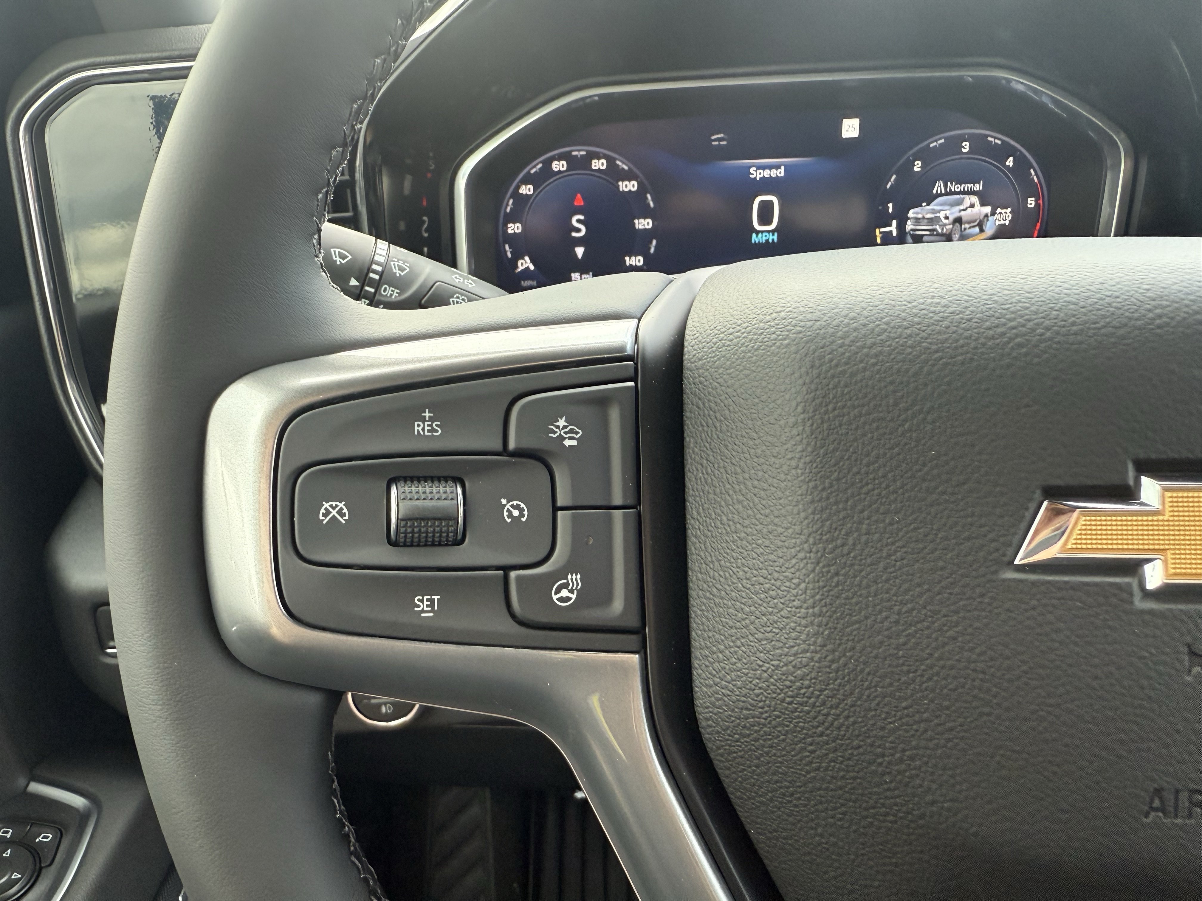 New 2026 Chevrolet Silverado 2500 LTZ w/ LTZ Premium Package AWD/4WD image 17