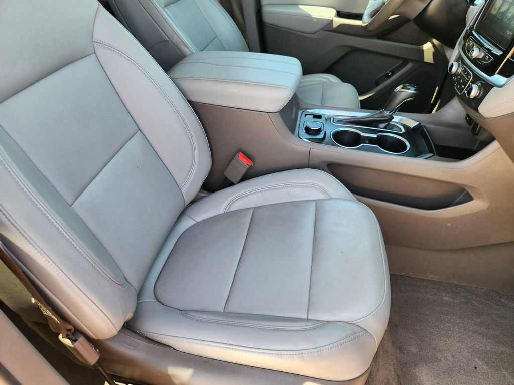 Used 2019 Chevrolet Traverse LT FWD image 13