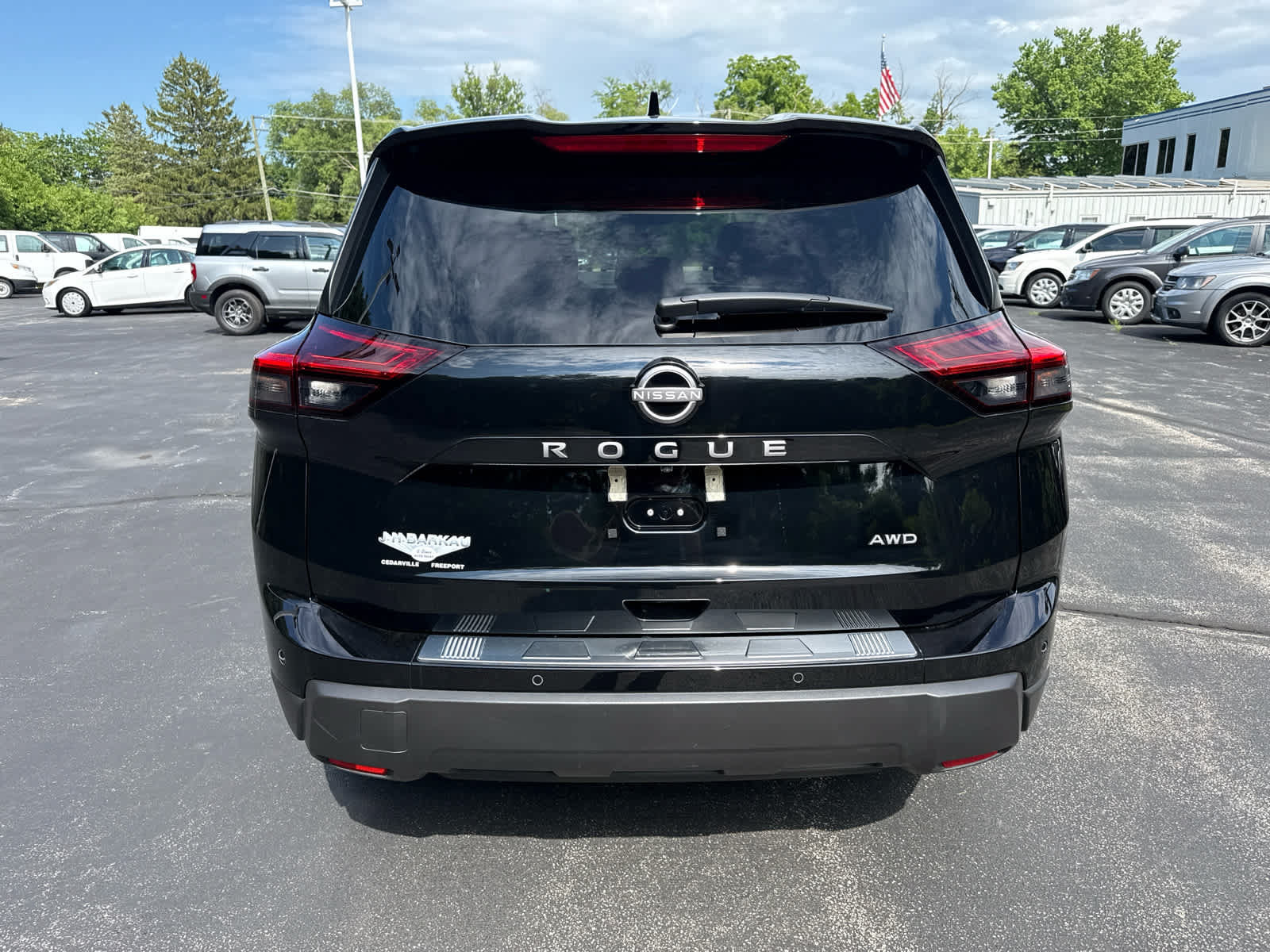 Used 2026 Nissan Rogue SV w/ Cold Weather Package AWD/4WD image 4