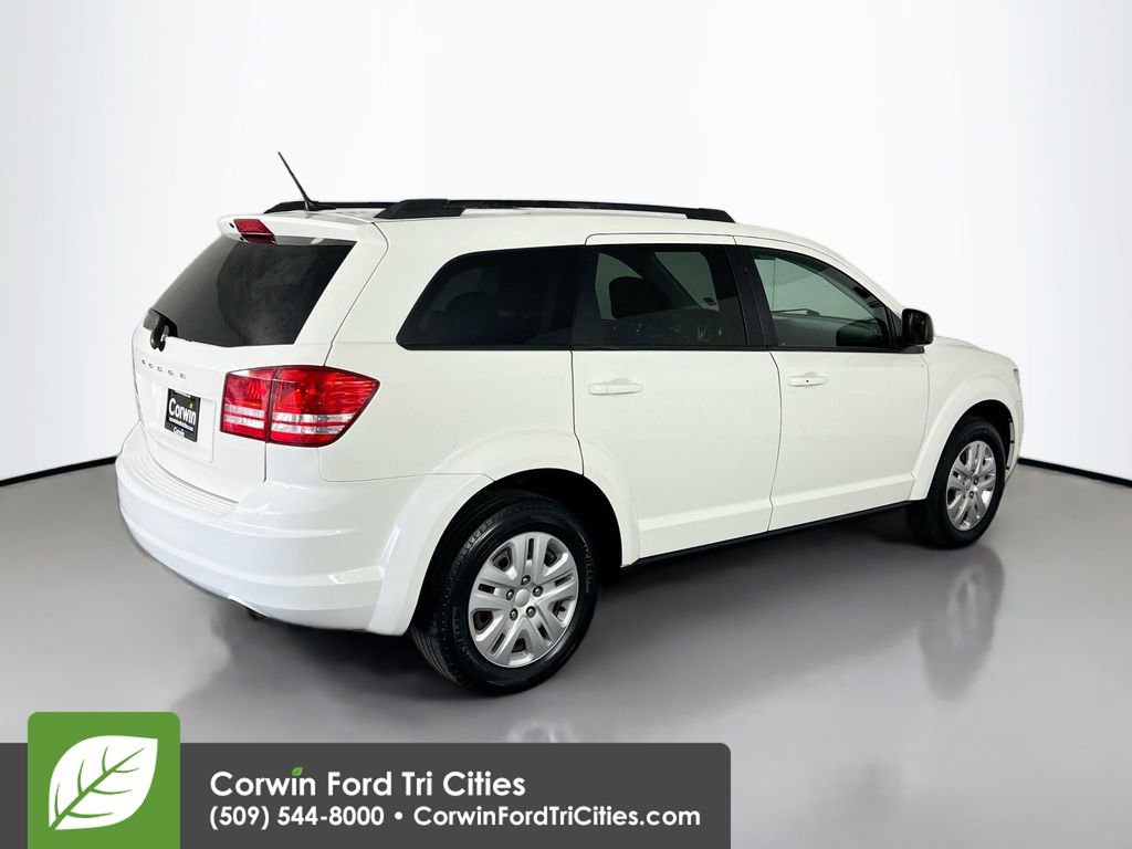 Used 2018 Dodge Journey SE w/ Connectivity Group FWD image 15