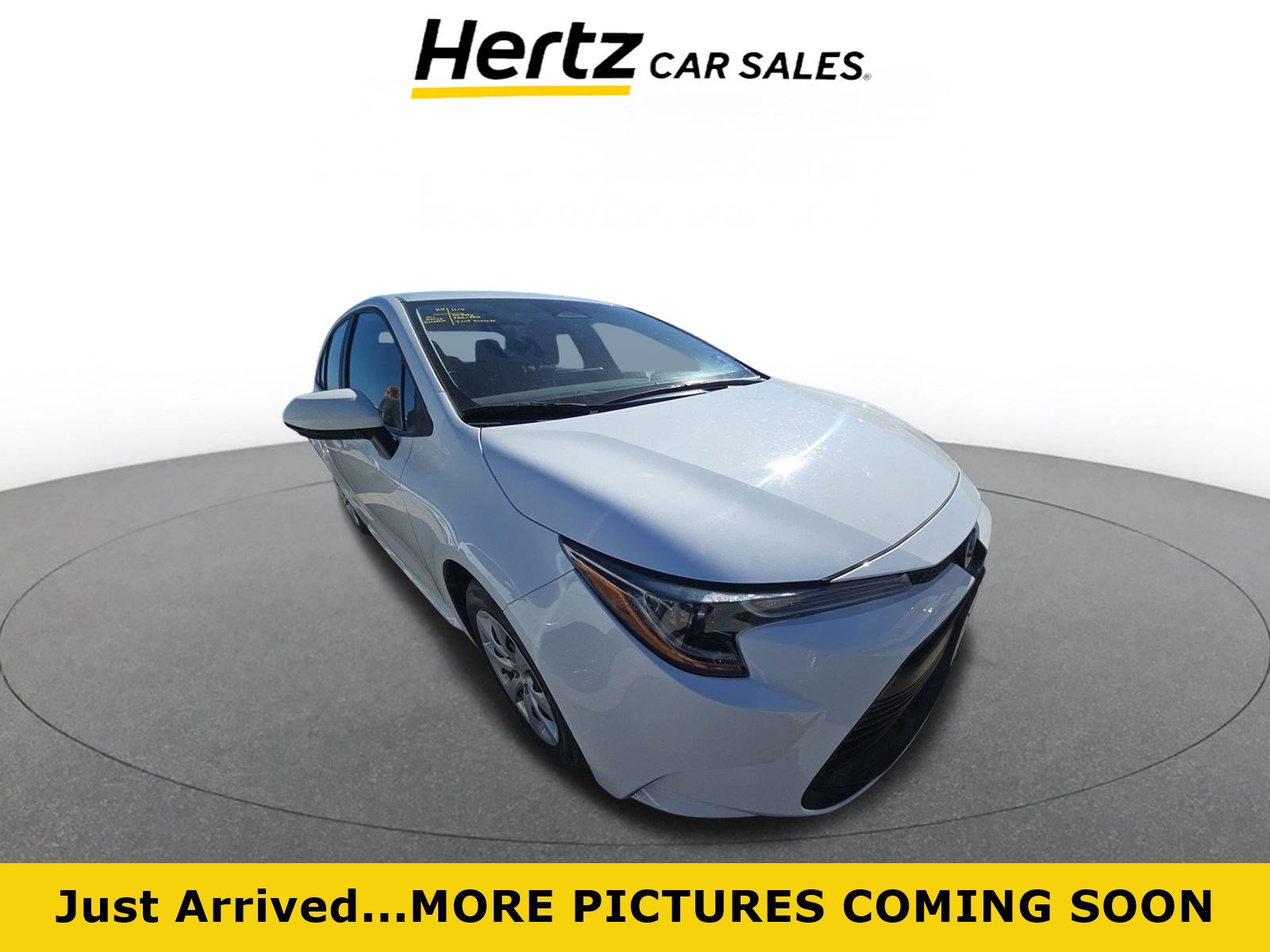 Used 2024 Toyota Corolla LE image 1