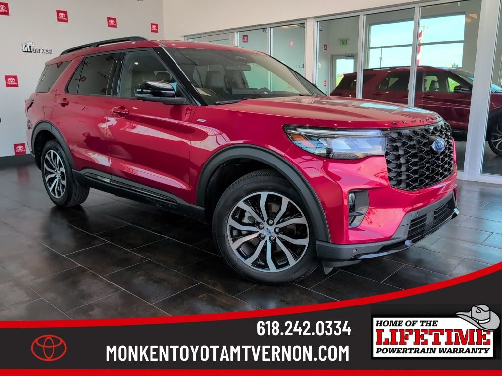 Used 2025 Ford Explorer ST-Line image 1