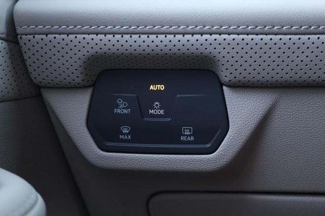 New 2026 Volkswagen Atlas SEL Premium R-Line image 24