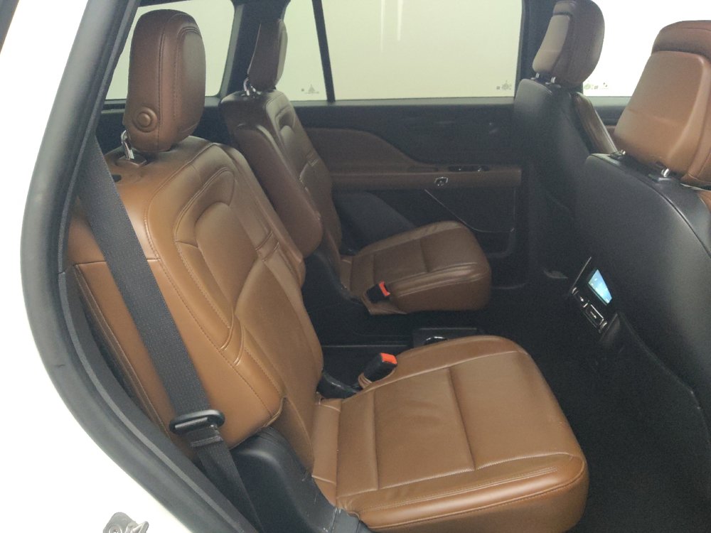 Used 2020 Lincoln Aviator Reserve w/ Elements Package Plus image 19